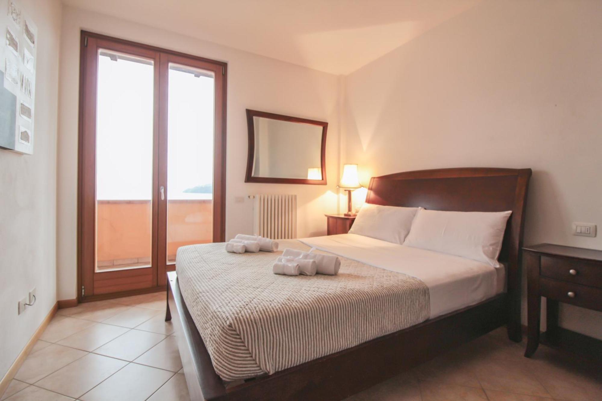 Villa Serena Pianello Del Lario Eksteriør billede